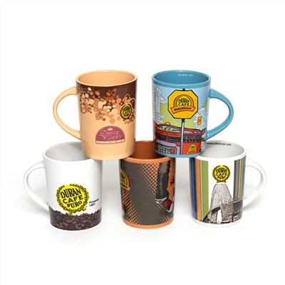 Designet keramisk kaffekopp